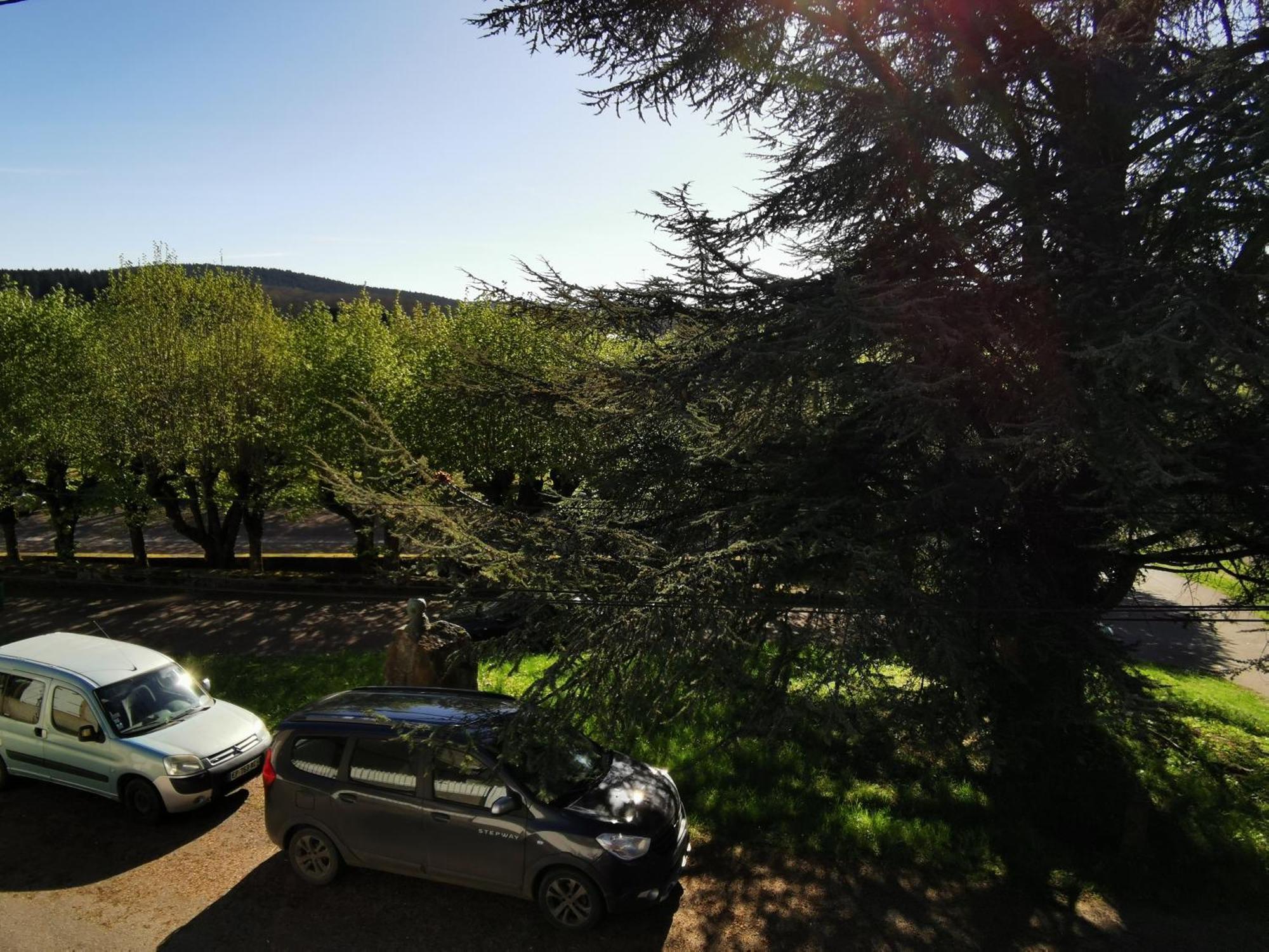 Gite La Bancale Lormes エクステリア 写真